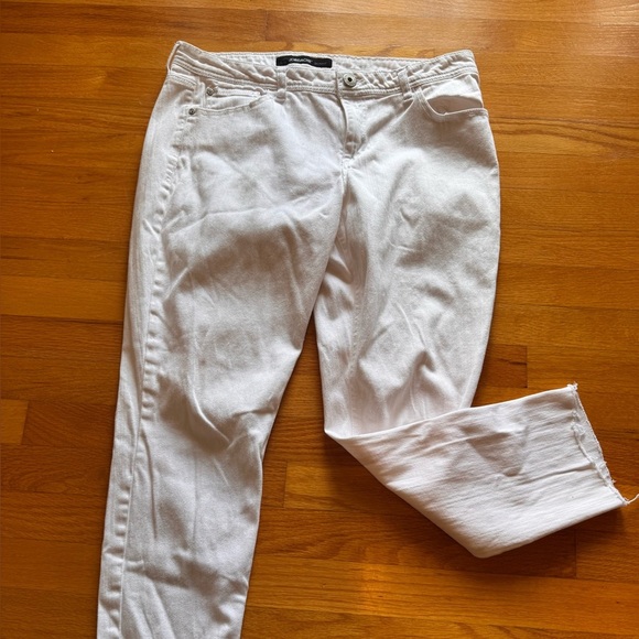 Jordache White Skinny Jeans - Picture 1 of 6